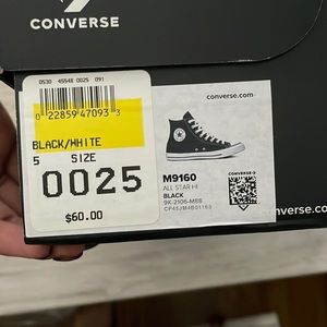 Converse high top black never worn size 5 in men 6.5 in women